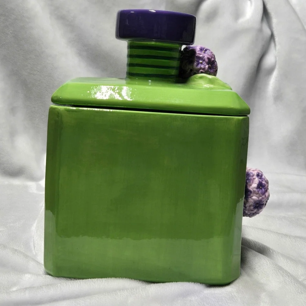 N/A beautiful green